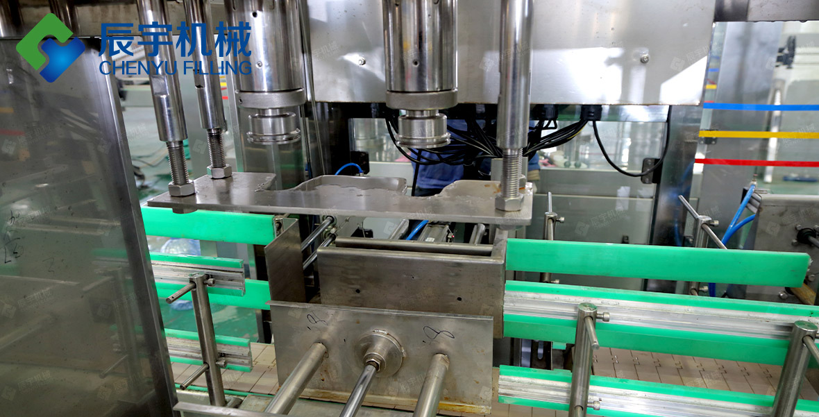 桶裝水生產(chǎn)線 桶裝水生產(chǎn)線